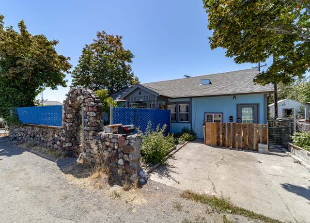 Property at 646 Locust St, Garberville, CA 95542