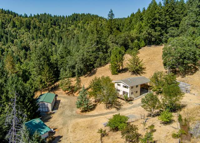 Property at 9559 Crooked Prairie Rd, Redway, CA 95560, 3 beds, 2 baths