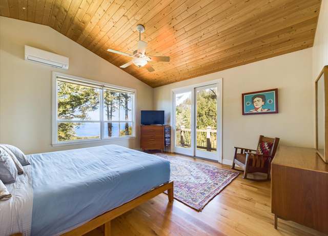 Property at 737 Beach Rd, Shelter Cove, CA 95589, 3 beds, 3 baths