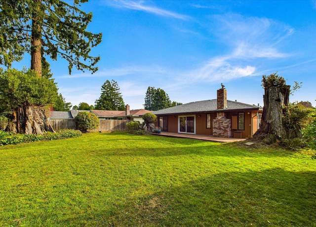 Property at 830 Holman Way, Fortuna, CA 95540, 3 beds, 2 baths