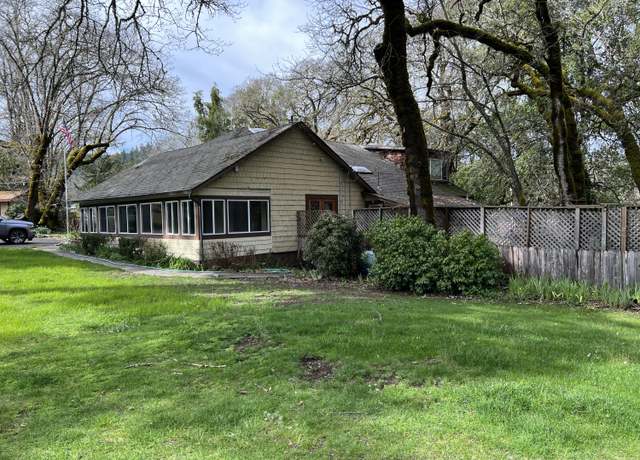 Property at 46 Cedar Ln, Redway, CA 95560, 4 beds, 2 baths