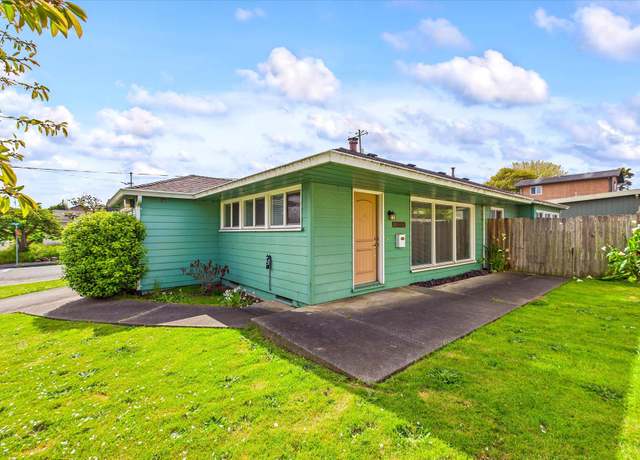 Property at 707 W Carson St, Eureka, CA 95501, 3 beds, 1 bath