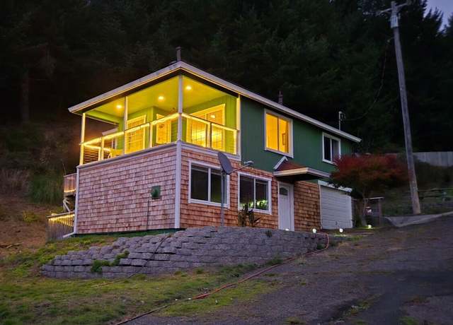 Property at 19 Haven Ct, Shelter Cove, CA 95589, 3 beds, 2 baths