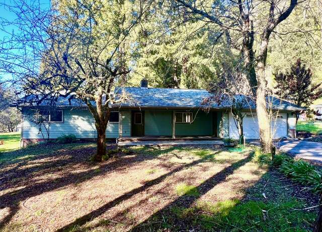 Property at 144 Rusk Ln, Redway, CA 95560, 3 beds, 1 bath