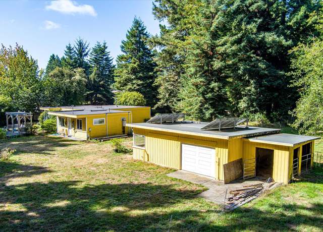 Property at 1571 Ridgewood Dr, Eureka, CA 95503, 3 beds, 2 baths