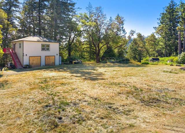 Property at 170 Oakcrest Dr, Benbow, CA 95542, 2 beds, 1 bath