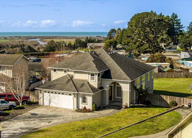 Property at 1665 Kristin Way, Mckinleyville, CA 95519, 4 beds, 3 baths