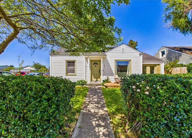 Property at 1896 Blakeslee Ave, Arcata, CA 95521, 4 beds, 2 baths