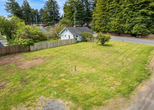 Property at 1824 Carson St, Eureka, CA 95501