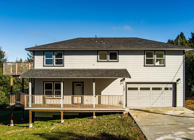 Property at 127 Cook Rd, Shelter Cove, CA 95589, 3 beds, 2 baths
