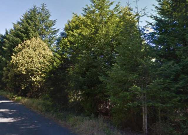 Property at 379 Redwood Rd, Shelter Cove, CA 95589