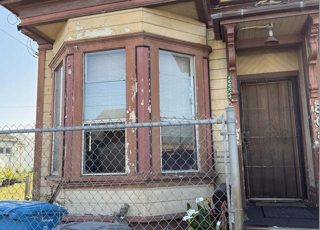 Property at 808 Summer St, Eureka, CA 95501, 2 beds, 1 bath