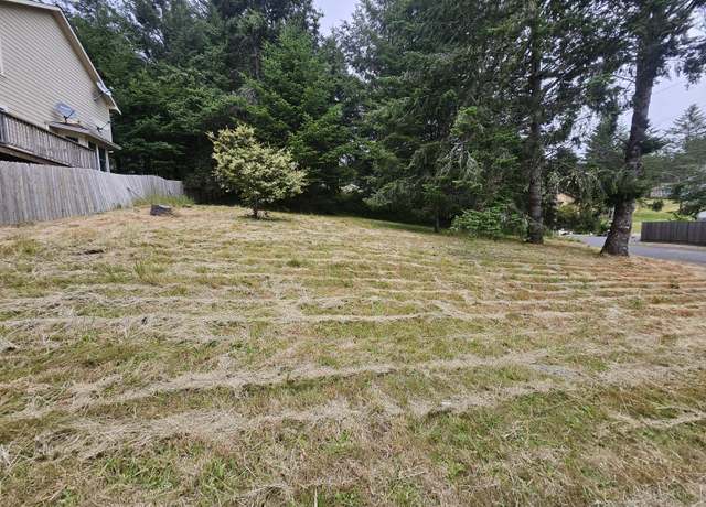 Property at 299 Vista Rd, Shelter Cove, CA 95589