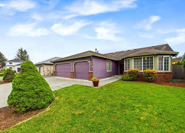 Property at 2010 Heartwood Dr, Mckinleyville, CA 95519, 3 beds, 2 baths