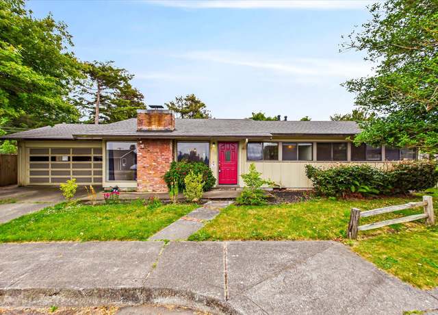 Property at 1836 Circle Dr, Eureka, CA 95501, 3 beds, 1 bath