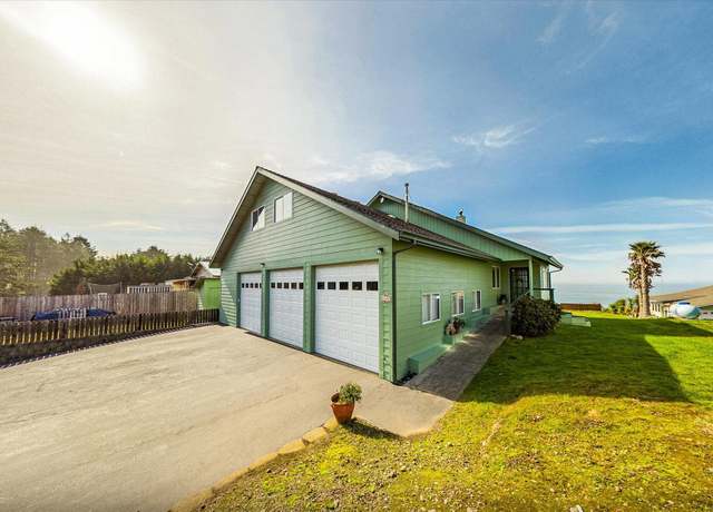 Property at 1257 Upper Pacific Dr, Shelter Cove, CA 95589, 4 beds, 3 baths