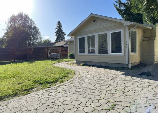 Property at 887 Redway Dr, Redway, CA 95560, 3 beds, 2 baths