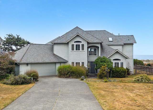 Property at 2612 Knox Cove Dr, Mckinleyville, CA 95519, 4 beds, 3 baths