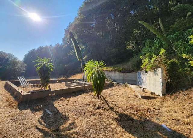 Property at 65 Canyon Ct, Whitethorn, CA 95589, 2 beds, 1 bath