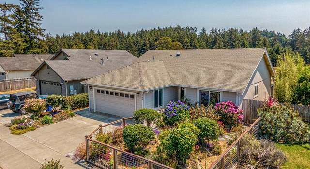 Photo of 1690 Hideaway Ct, Mckinleyville, CA 95519