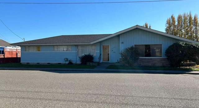 Photo of 1025 H St, Fortuna, CA 95540