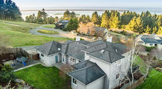 Photo of 111 Evergreen Ln, Humboldt Hill, CA 95503