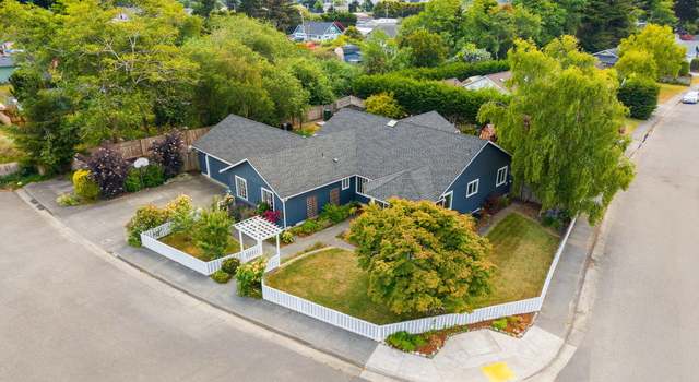 Photo of 1890 Heartwood Dr, Mckinleyville, CA 95519