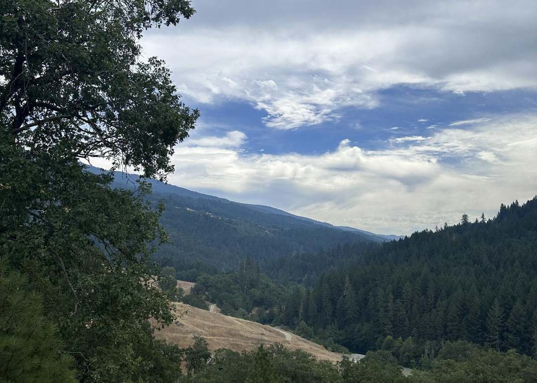 0000 River Rd, Mad River, CA 95526