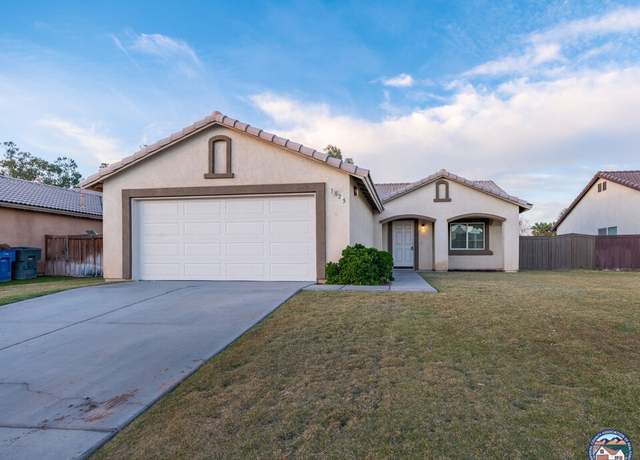 Property at 1025 Playa Del Norte, Calexico, CA 92231, 3 beds, 2 baths