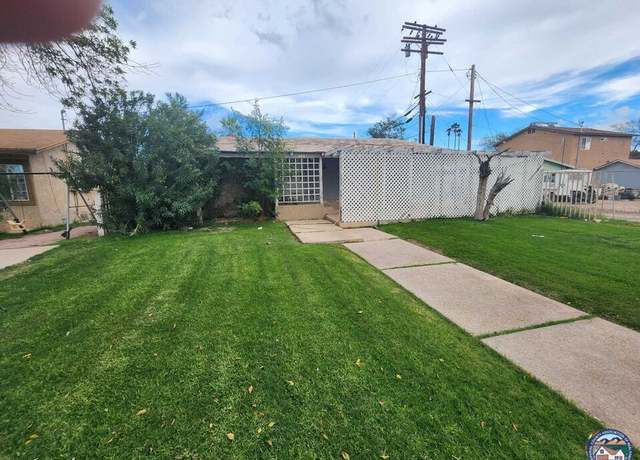 Property at 814 Rockwood Ave, Calexico, CA 92231, 4 beds, 3.5 baths