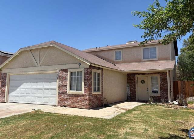 Property at 2210 W Heil Ave, El Centro, CA 92243, 4 beds, 2.5 baths