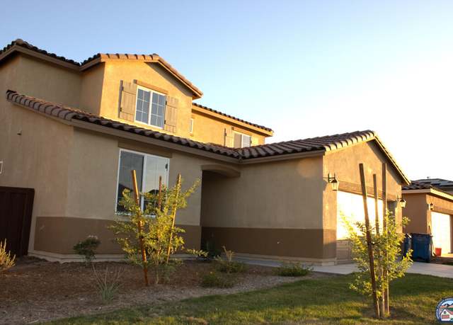 Property at 647 Ocaso St, Imperial, CA 92251, 4 beds, 3 baths
