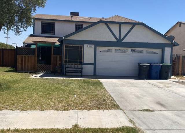 Property at 2011 W Holt Ave, El Centro, CA 92243, 3 beds, 2.5 baths