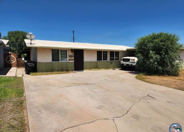 Property at 1554 Lenrey Ave, El Centro, CA 92243, 4 beds, 2 baths