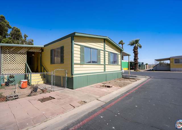 Property at 371 E Ross Rd #211, El Centro, CA 92243, 3 beds, 2 baths