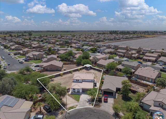Property at 1303 Fieldview Ct, El Centro, CA 92243, 4 beds, 2.5 baths
