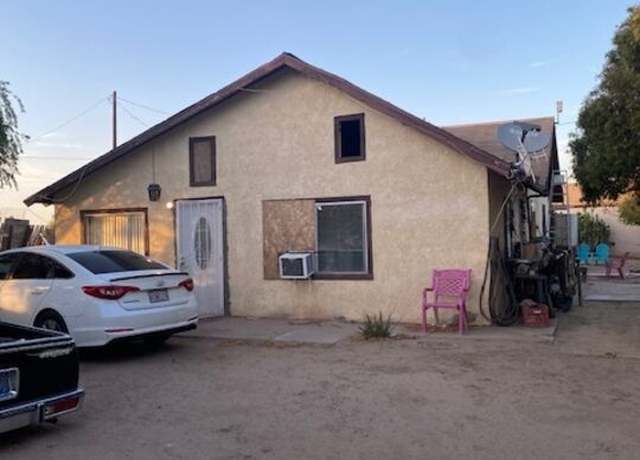 Property at 2104 W Wixom Rd, El Centro, CA 92243, 3 beds, 1 bath