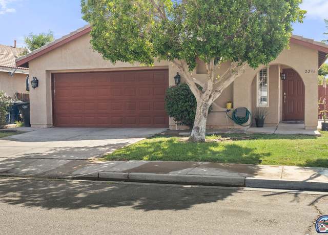 Property at 2236 Camino Dr, Calexico, CA 92231, 4 beds, 2 baths