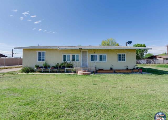 Property at 326 E 7th St, Westmorland, CA 92281, 3 beds, 2 baths
