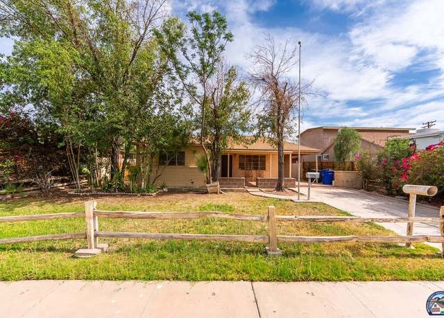 Property at 847 Scott Ave, El Centro, CA 92243, 3 beds, 1 bath