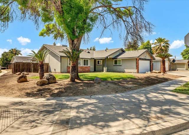 Property at 443 Meadowbrook St, Tulare, CA 93274, 4 beds, 2 baths