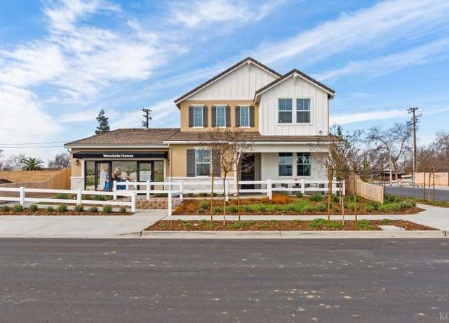 Property at 2198 NW Mitchell St NW, Hanford, CA 93230, 5 beds, 4 baths