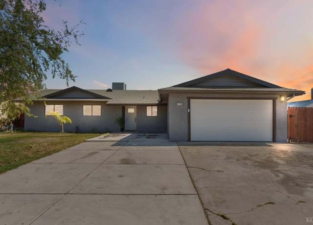 Property at 11151 Bonneyview Ln, Hanford, CA 93230, 4 beds, 2 baths