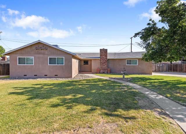 Property at 330 E Magnolia Ave, Hanford, CA 93230, 3 beds, 2 baths