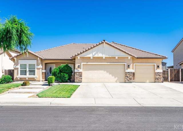 Property at 1950 W Picadilly Ln, Hanford, CA 93230, 4 beds, 2 baths