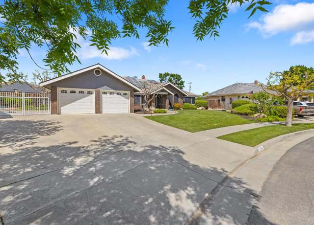 Property at 1314 Lincoln Ln, Lemoore, CA 93245, 4 beds, 2 baths