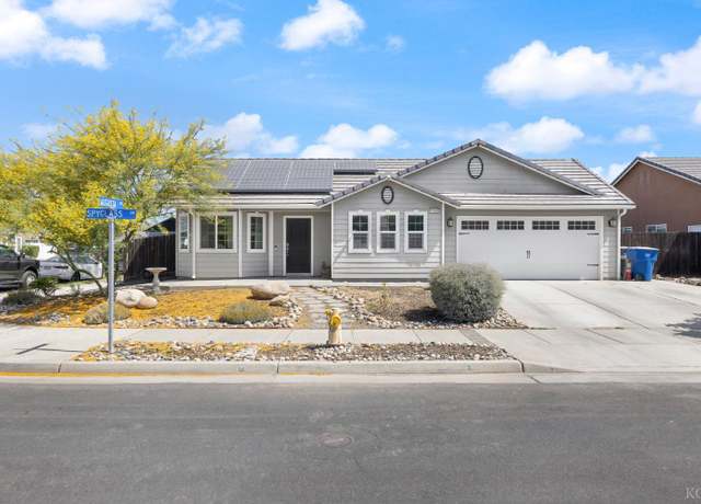 Property at 1568 Spyglass Dr, Lemoore, CA 93245, 4 beds, 3 baths