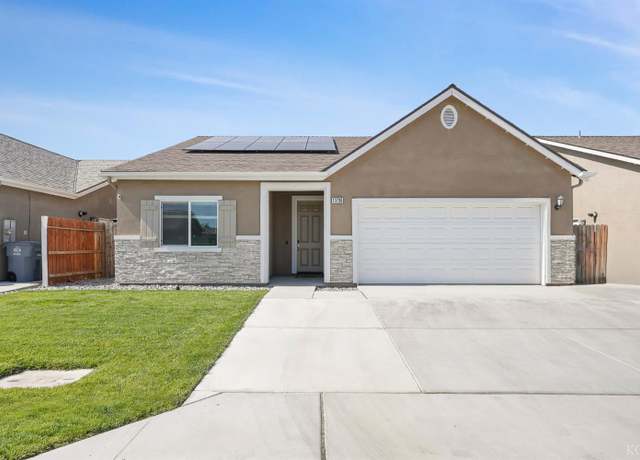 Property at 13736 Alyssum Way, Armona, CA 93202, 3 beds, 2 baths