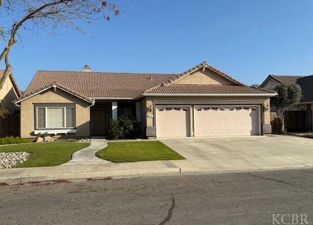 Property at 2743 Zion Way, Hanford, CA 93230, 3 beds, 2 baths