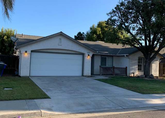 Property at 520 W Pepper Dr, Hanford, CA 93230, 3 beds, 2 baths